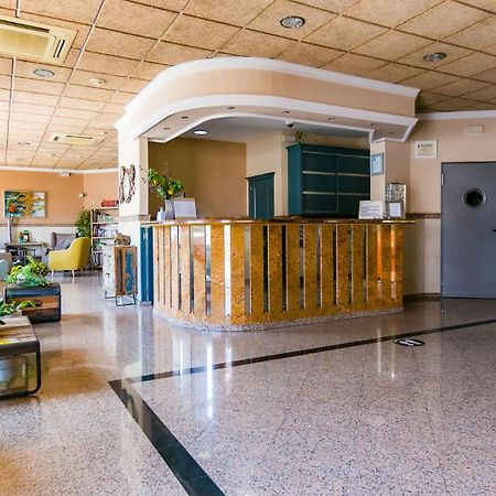 פואנגירולה Hotel Galicia מראה חיצוני תמונה