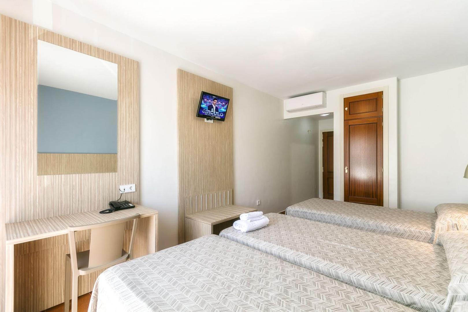 פואנגירולה Hotel Galicia מראה חיצוני תמונה