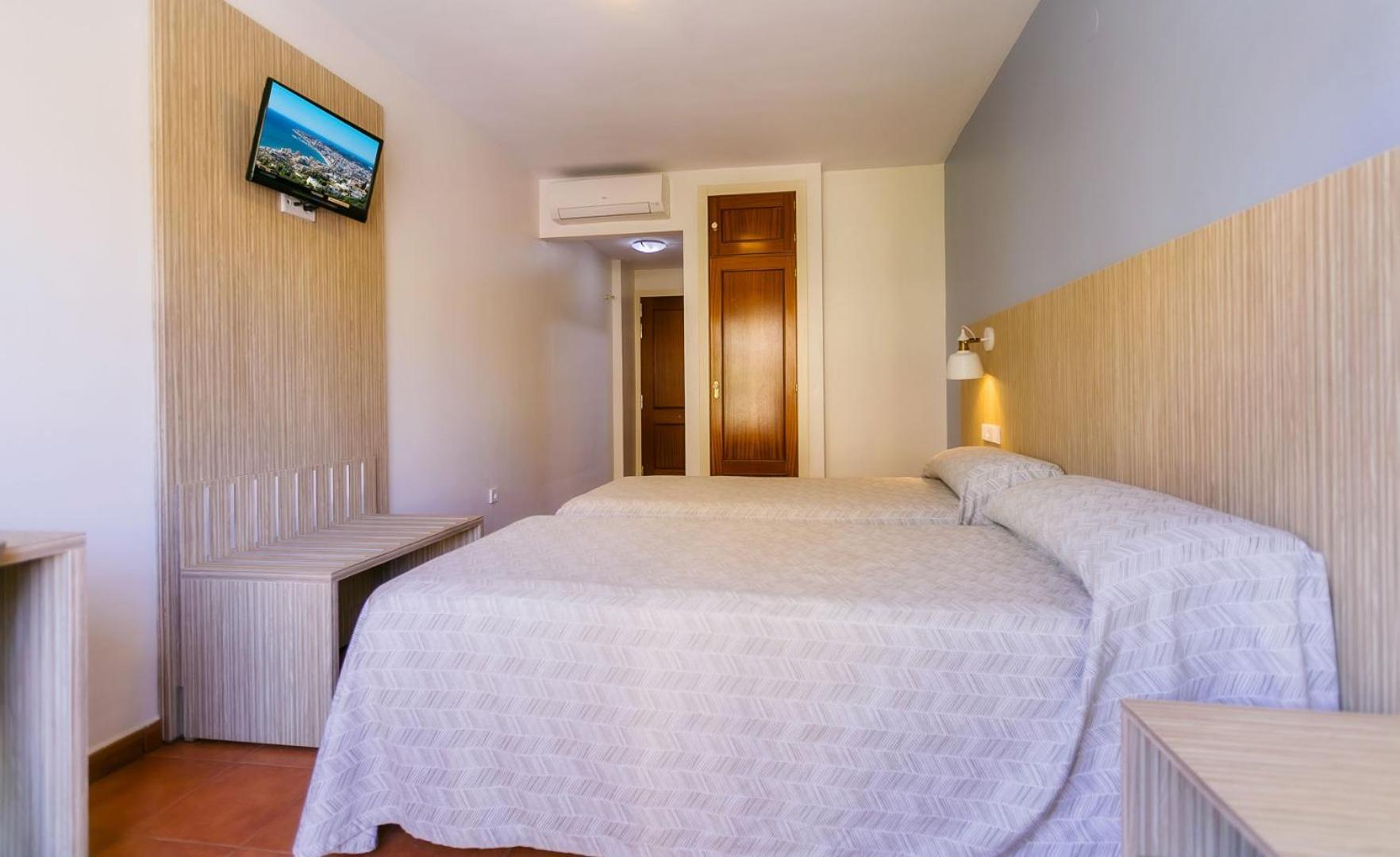 פואנגירולה Hotel Galicia מראה חיצוני תמונה